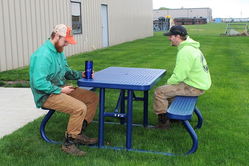 plastisol coated picnic tables